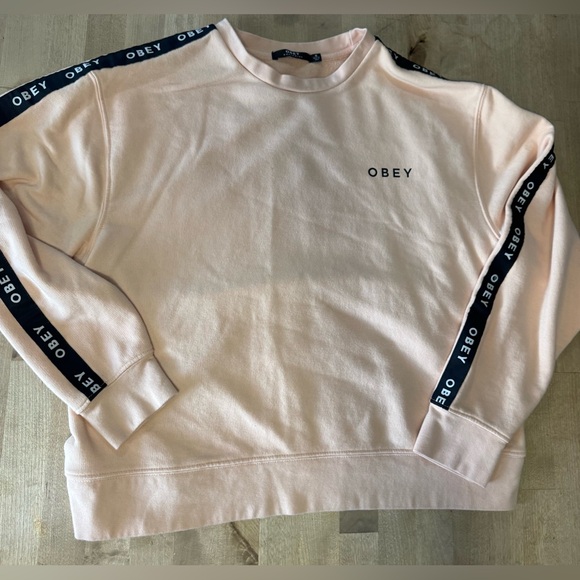Obey Light Pink Crewneck - Picture 1 of 9